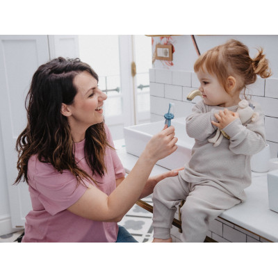 Дитяча зубна щітка Suavinex STAGE 1 з масажером від 0 до 2 років, синя (403012) Вінниця - фото 4