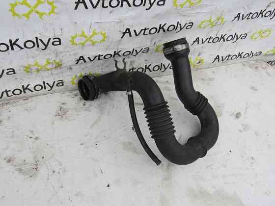 Патрубок інтеркулера Opel Vivaro 2.0 dci 2007-2014 (8201068612) Ковель