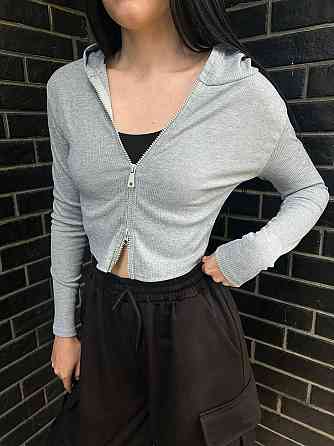 Женский укороченный топ с длинными рукавами и капюшоном на молнии рубчик Одесса