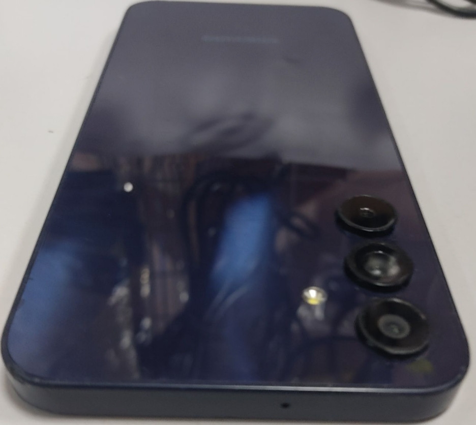 Смартфон Samsung A15 4/128Gb. Киев - изображение 3