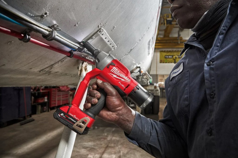 Заклепочник акумуляторний безщітковий MILWAUKEE M18 ONEFPRT-202X, діаметр заклепок 4,8-7,0мм (зарядний.пристрій М12-18 FC, 2 аку Одеса - фото 9