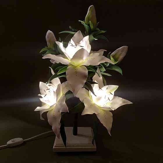 Світильник-нічник "Біла королева" Дніпро