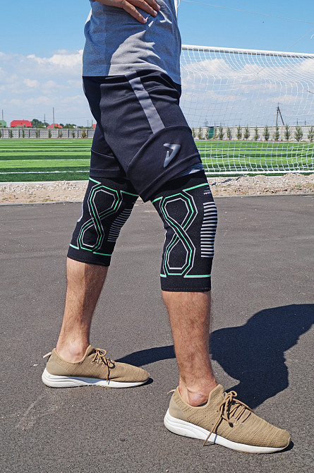 Наколінники PowerPlay 4099 Knee Support Чорно/Зелені L/XL (пара) Каменское - изображение 4