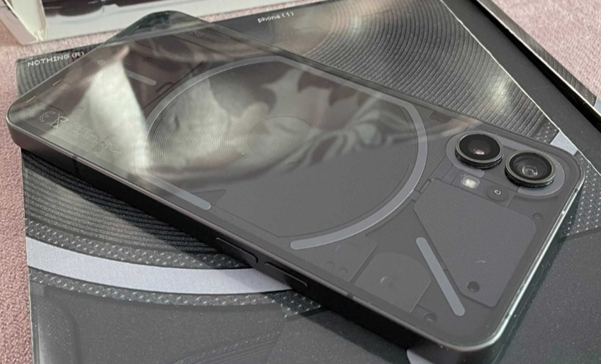 Смартфон Nothing Phone 1 8/256 повний комплект 
+ навушники Nothing Ear Київ - фото 4