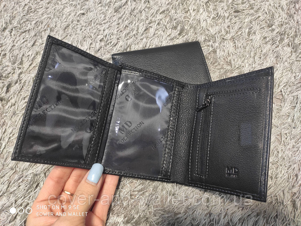 Мужской кожаный кошелек вертикального формата на магнитной фиксации MD 22-633 Киев - изображение 5