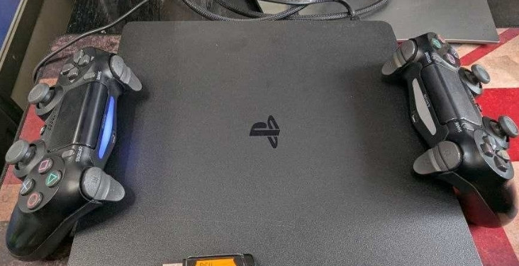 Приставка Sony PlayStation 4 Slim 1TB. Київ - фото 1