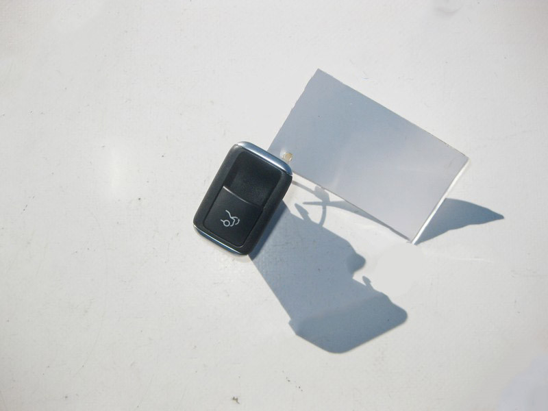 Mercedes-Benz  A2129059200 Кнопка відкриття багажника на дверях водія чорна E-Class W212 С-Class W204 CLS C218 SL R231 CLA C117 Одеса - фото 2