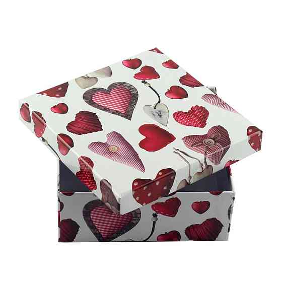 Коробка подарункова ООТВ Heart 16 х 16 х 6,5 см Рівне