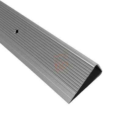 Порожек лестничный рифленый БРП-060 анодированный 45x22 мм (цвет серебро) Бровары