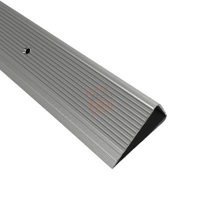 Порожек лестничный рифленый БРП-060 анодированный 45x22 мм (цвет серебро) Бровары - изображение 1