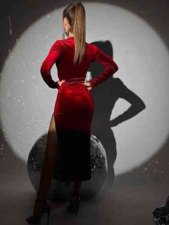 Женское нежное элегантное праздничное платье миди с разрезом королевский бархат Бордо Одесса