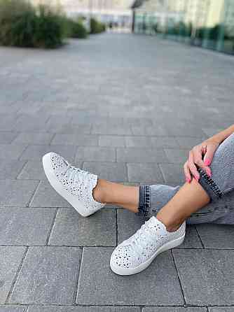Olli Кеди жіночі OLLI T-65-21600 білі (весна-літо, шкіра натуральна) (3380) лише 36р. Коломия