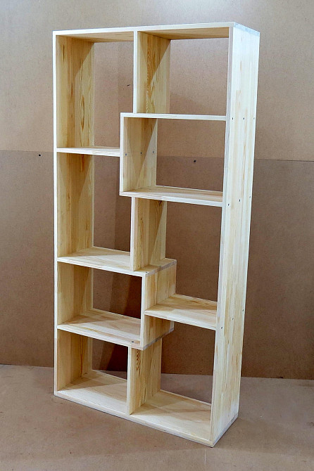 Книжный стеллаж 