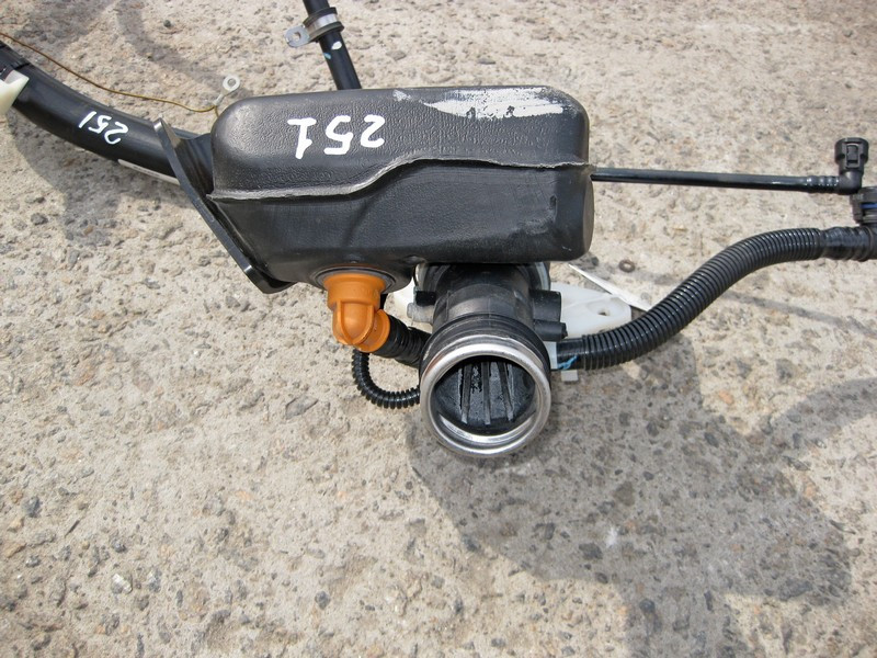 Mercedes-Benz  A2514702720 Заливна горловина бензинова R-Class W251 Одесса - изображение 3