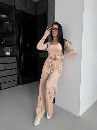 Женский прогулочный костюм двойка: лонгслив и штаны велюр Беж, 46/48 Одесса