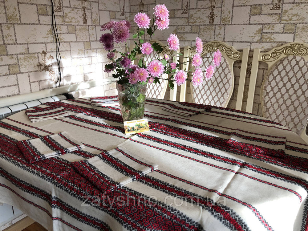 Червона вишита скатертина на льону з серветками. Київ - фото 5