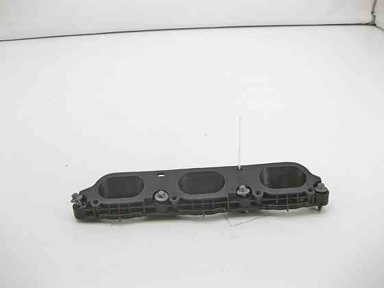 Mercedes-Benz  A2760900244 Проміжний фланець між впускним колектором та правою головкою двигуна M276 C-Class Cabrio A205 C-class Estate S205 C-Class C Одеса