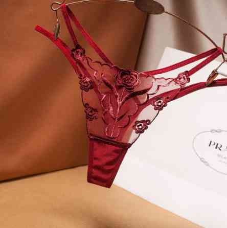 Еротичні стрінги з квітковим принтом універсальний бордовий Київ