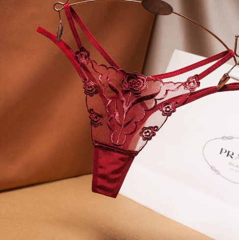 Еротичні стрінги з квітковим принтом універсальний бордовий Київ - фото 1