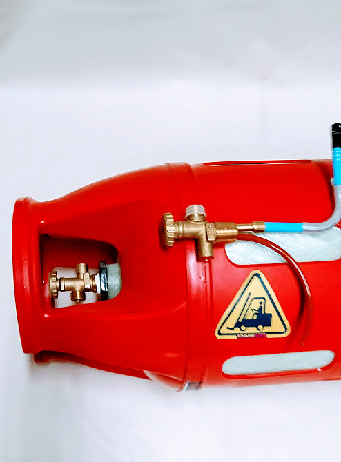 Газовий композитний балон 35 л для авто навантажувачів із запобіжним клапаном CАVAGNA Італія. Київ - фото 3