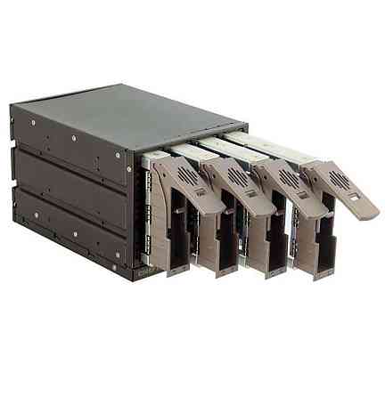 Бекплейн Chieftec SST-3141SAS 3x5.25" -> 4x3.5" HDDs Hot-Swap Aluminium Винница