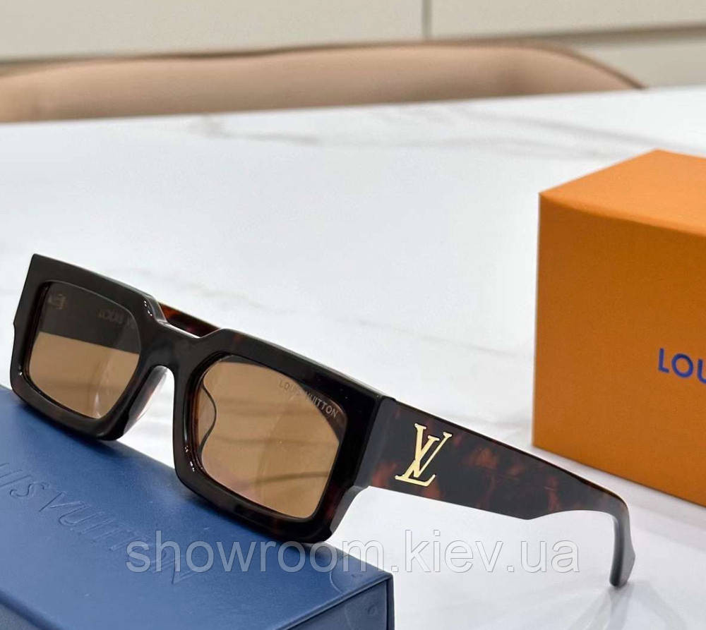 Женские солнцезащитные очки Lv 1910 leo Lux Киев - изображение 1