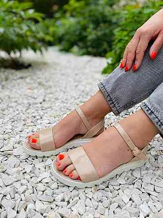 Mermaid Босоніжки жіночі 801 бежеві (літо, лак натуральний) (948) Коломыя