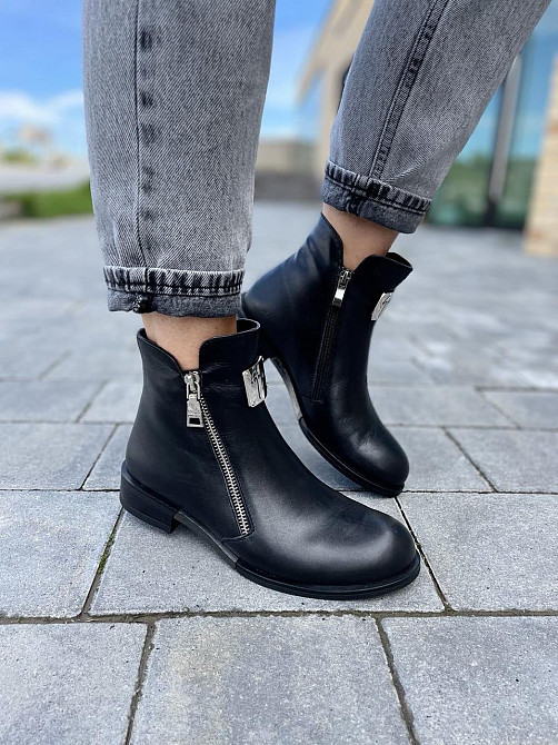 Без бренда Черевики жіночі D and V чорні натуральна шкіра зимові высота 11 см размеры 36 37 39 Коломия - фото 7