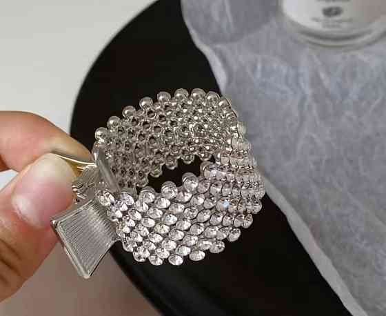 Затискач для волосся Сріблястий Сміла