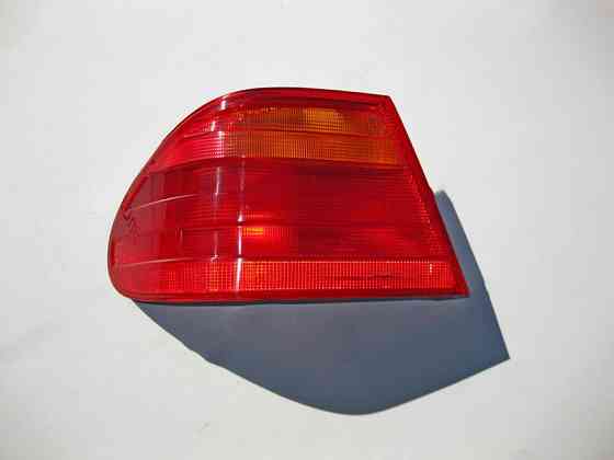 Mercedes-Benz  A2108204364 Ліхтар задній лівий зовнішній E-Class W210 до рестайлу тріщина на склі Одеса