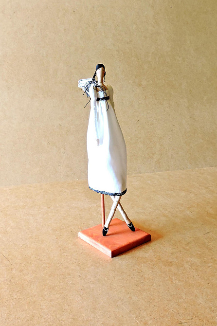 Підставка для ляльок "Морбідо 13х13" корал Миколаїв - фото 1