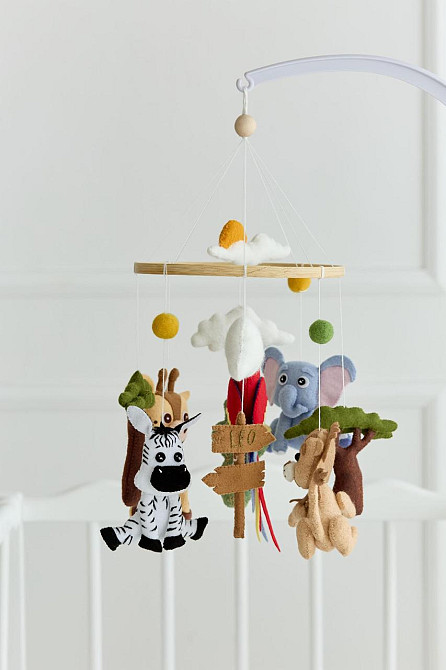Дитячий мобіль на ліжечко WoollyFox "Теплі пригоди: слон, жирафа, папуга, лев і зебра" Київ - фото 4