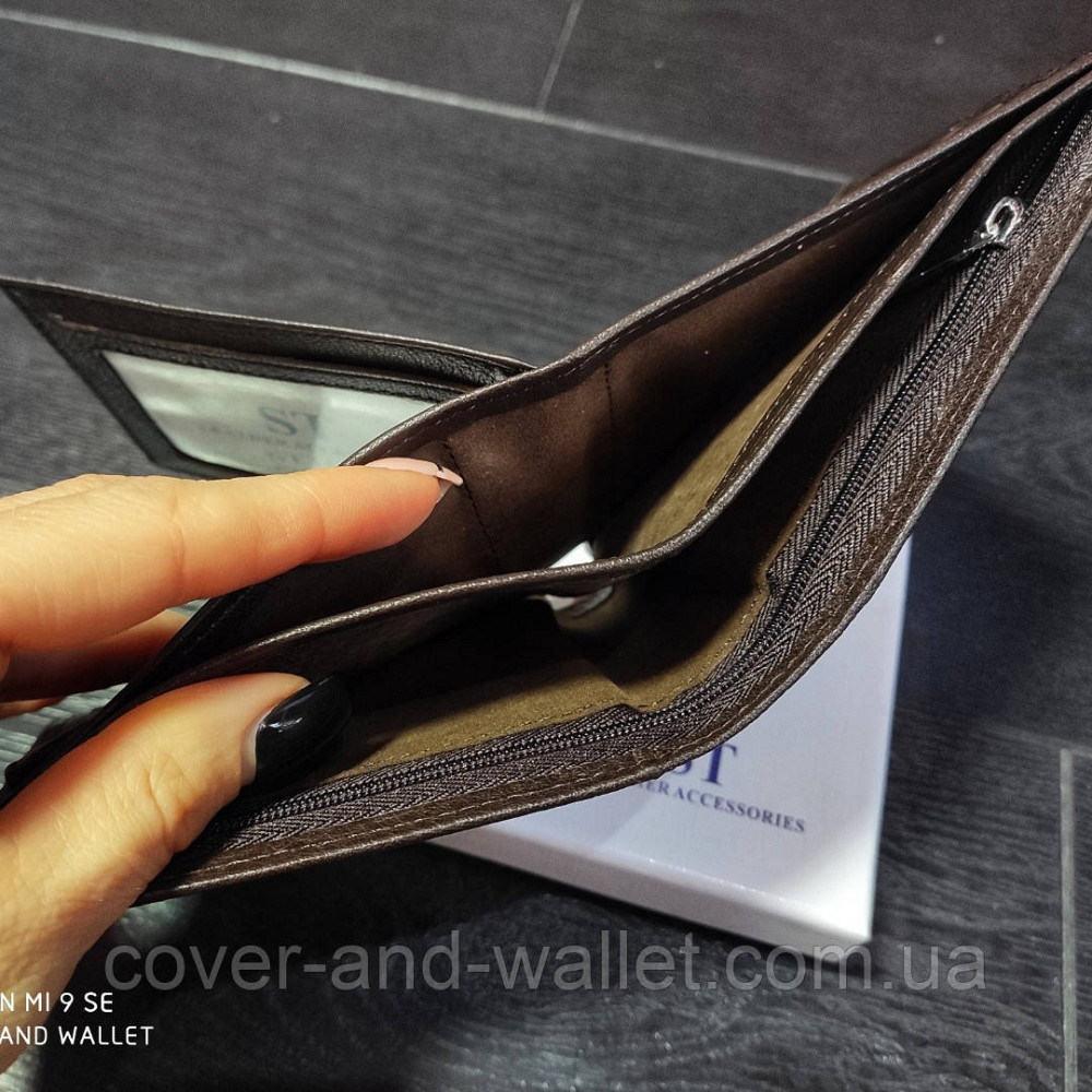 Коричневий шкіряний чоловічий гаманець на кнопці ST Leather Київ - фото 6