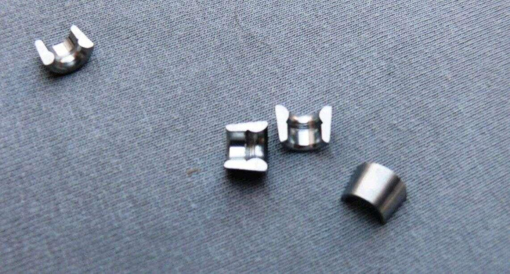 Сухарі клапанів (дві пари) скутер 4 Т Китай 50, мопед Дельта Мукачево - фото 1