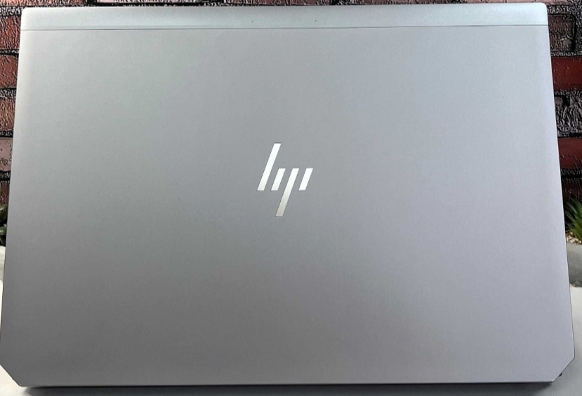 Ноутбук HP ZBook 17 G6 • i7-9850H • 16GB • SSD 256GB NVMe • RTX 3000 6GB • 17.3