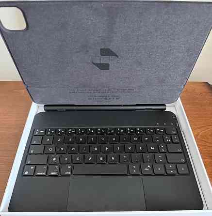 Чохол-клавіатура для iPad. Харків