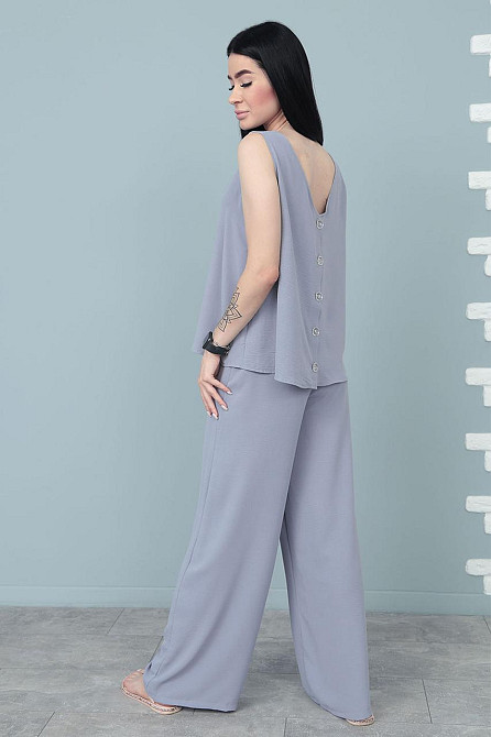 Летний костюм со штанами палаццо 