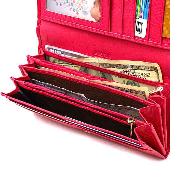 Яскравий гаманець для жінок з натуральної шкіри Рожевий (Boston) Київ