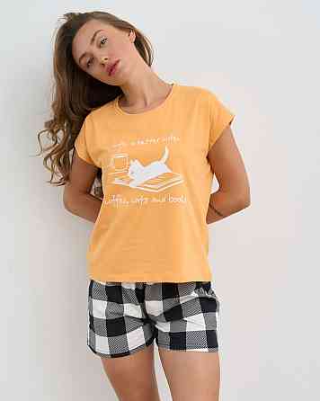 Женская пижама комплект с шортиками в клетку - Кофе, котики и книги Nicoletta 60244 S, Желтый Киев