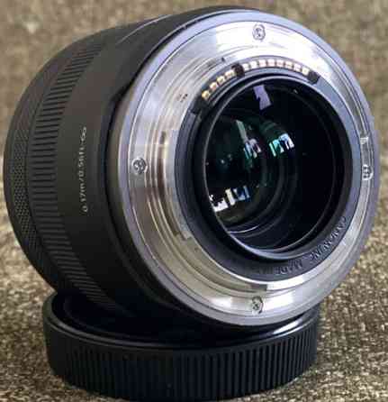 Об'єктив Canon RF 35mm f/1.8 Macro IS STM Київ