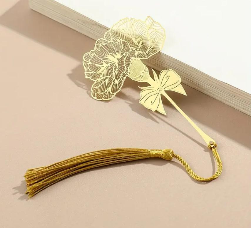 Гвоздика с бахромой. Оригинальная закладка для книг. Подарок для книголюбов Киев - изображение 1