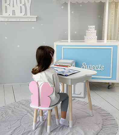 Столик хмаринка з нішею 54х68х50 і стільчик метелик 26х26х24, стіл та стілець в дитячу, білий з рожевим Київ