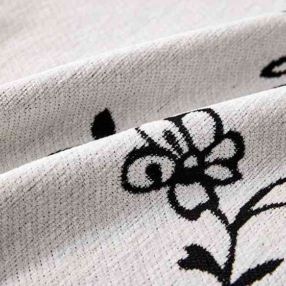 Плед покрывало для дивана и кровати,чехол накидка для мягкой мебели 180х230 см,белый с черным цветочным узором Каменец-Подольский