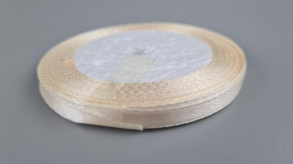 Стрічка атласна для повітряних куль і подарунків 0,6 см (23 метри) пудра (1 пачка) Харків - фото 1