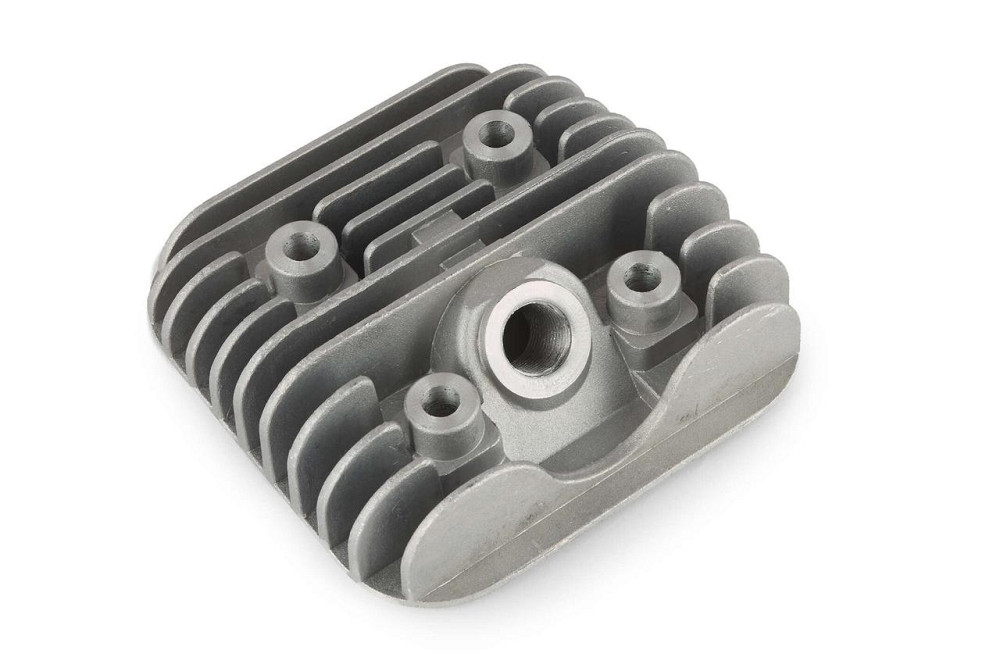 Головка циліндра бензогенератора ET-950 Мукачево - фото 1