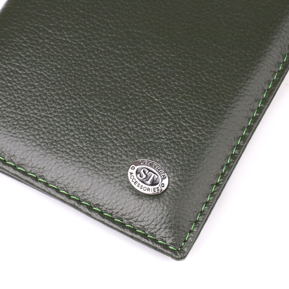Практичная обложка на паспорт универсального формата из натуральной кожи ST Leather 23081 Зеленый Киев - изображение 7