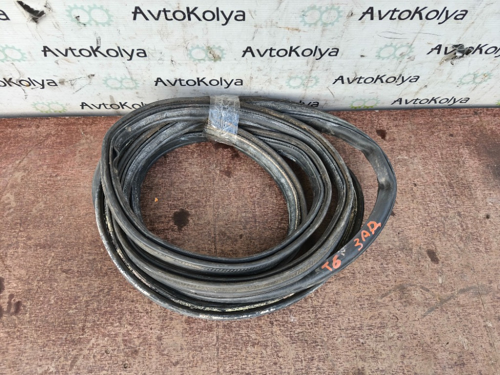 Ущільнювач задніх дверей VW T5 2010-2015 (7E0843791) Ковель - фото 1