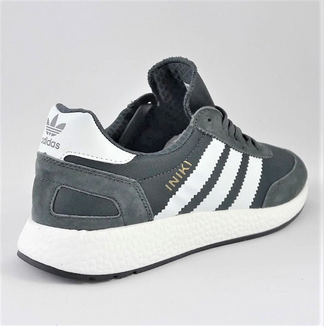 Малюнки Adidas Iniki Runner Boost Сері жіночі Адас (розміри: 38) Відео Огляд Дніпро - фото 3