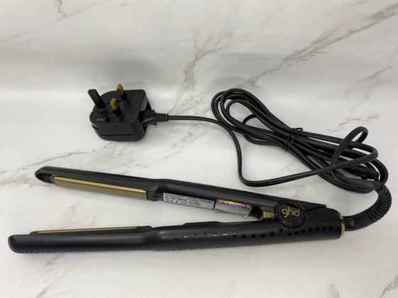 Б/в Професійний керамічний стайлер-випрямляч для волосся GHD Gold Mini Styler Black — Вузький утюжок для короткого волосся т Київ