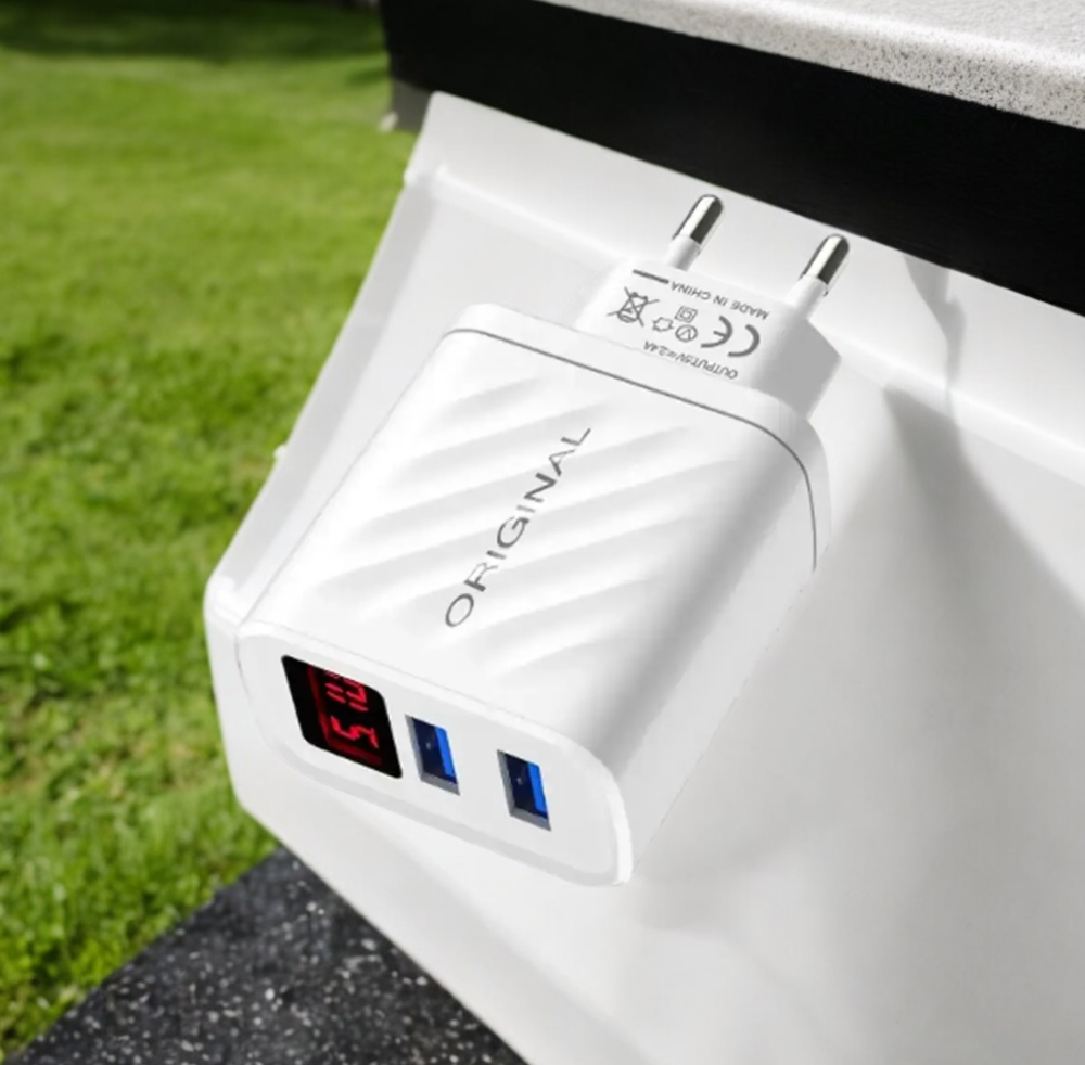 Універсальний зарядний пристрій AR-220 з 2 USB, LED-дисплей, швидке та безпечне живлення для гаджетів Одеса - фото 1